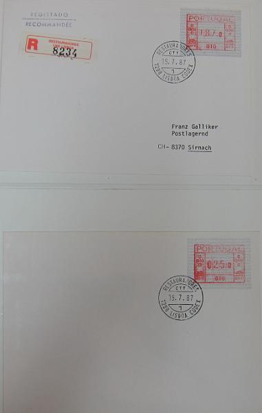0265 (16).jpg -     Lote:    265      Colecção Especializada - Etiquetas      Lotes Especiais       Descrição:      1981/2010 &mdash; Etiquetas.   Coleção composta por 12 álbuns com etiquetas desde percursoras e Framas até 2010, com provas, erros, FDC's, etiquetas novas e usadas, sobrescritos circulados, variedades de impressão e papéis. Importante estudo. Lote a ver.        Lote ETQ       Valor Base:     &euro; 3000,00     Valor Venda:     &euro;      